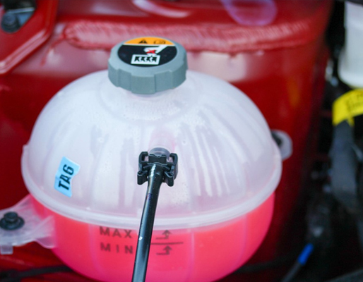 发动机冷却液液位低什么意思